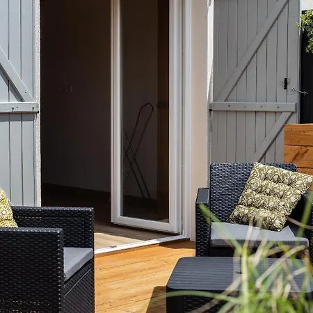 Maison Avec Piscine, Vue Sur Le Canal Du Midi * Capestang