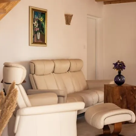 Maison Avec Piscine, Vue Sur Le Canal Du Midi * Capestang