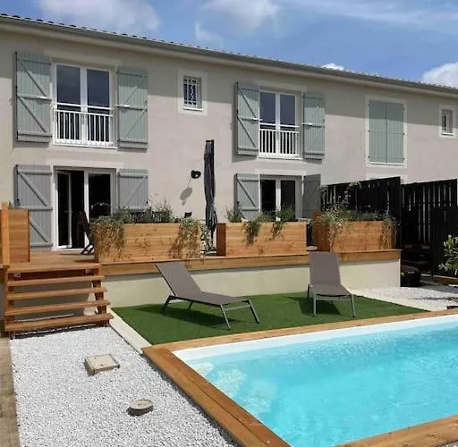 Hébergement de vacances Maison Avec Piscine, Vue Sur Le Canal Du Midi Capestang